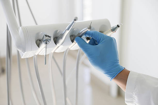 Professional Emergency Dentist technician working in Salem, VA